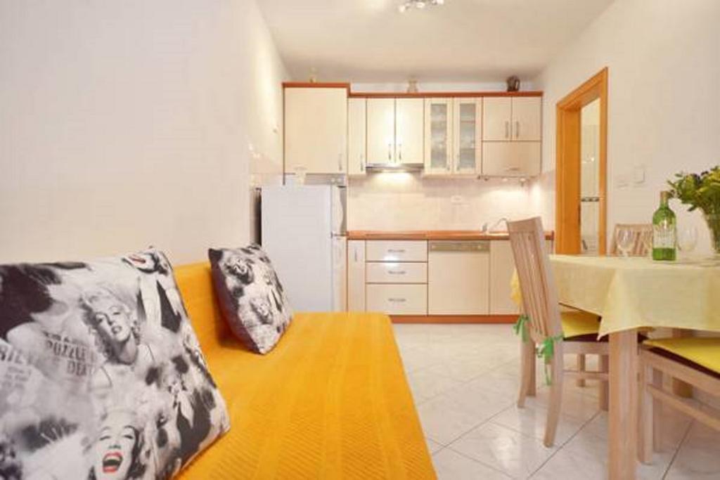 Apartments Nada Split Ruang foto